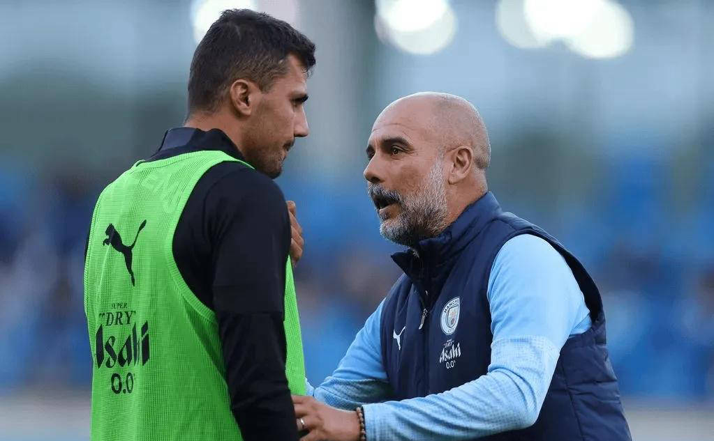 表现, 新赛季首月, 在赛前发布