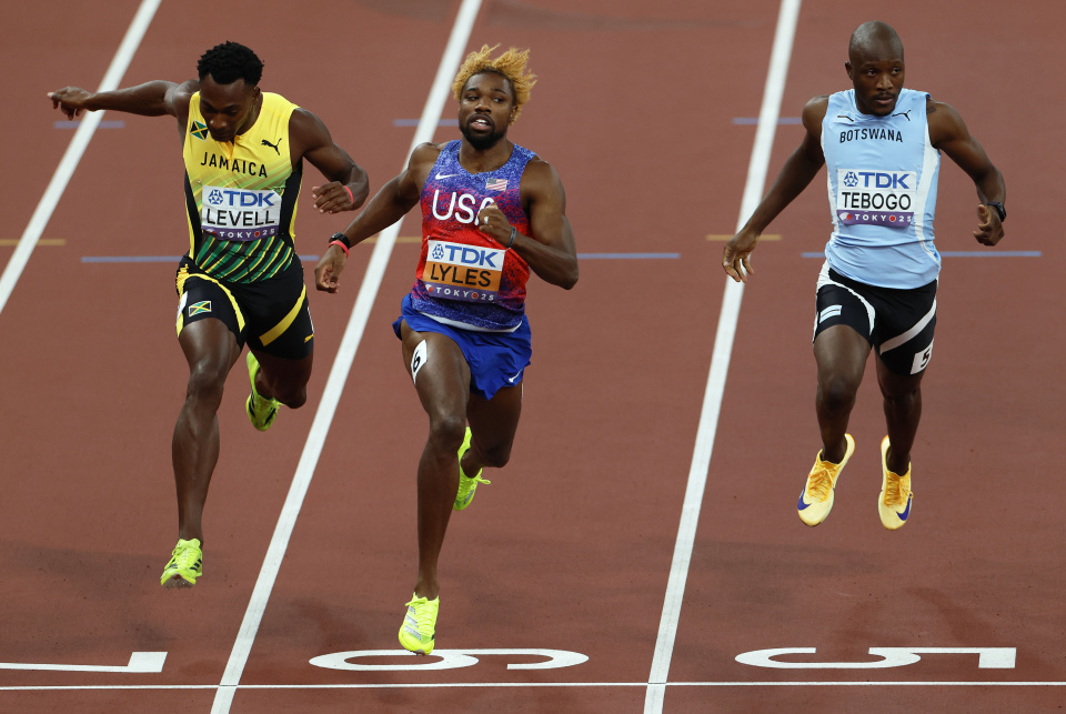 尔斯, AA, 米决赛在日